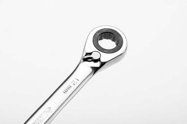 Kunci Ring Pas 19 mm Reversible Ratcheting Wrench Sata 46612-31296
