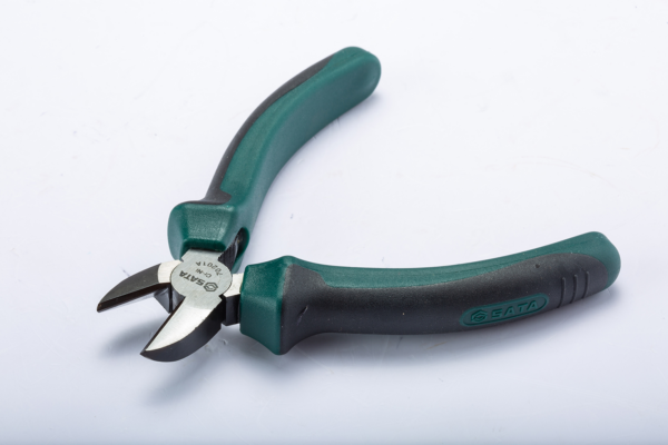 Tang Potong Diagonal Pliers 5" Sata 70201A-0