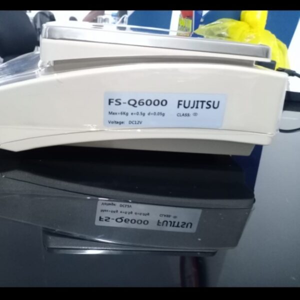 Timbangan Lab 6Kg x 0.05Gr Fujitsu FS-Q-38754