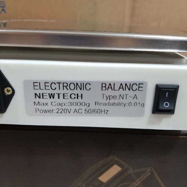 Timbangan Laboratorium 3000gr/0,01g Newtech NT-A-38775